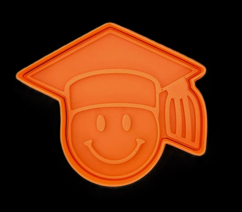 Birrete con Cara Feliz Cortador de Galletas