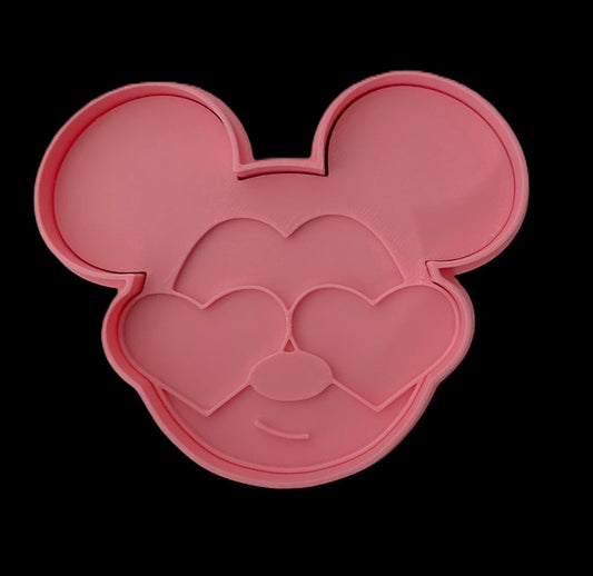 Mickey cabeza con Lentes de Corazón Cortador de Galletas