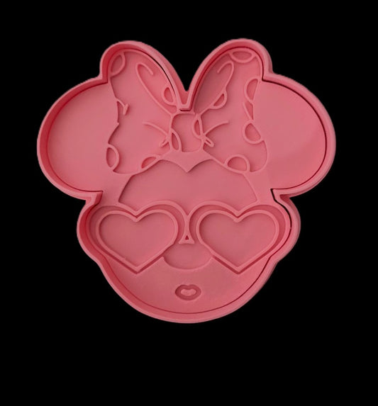 Minnie cabeza con Lentes de Corazón Cortador de Galletas